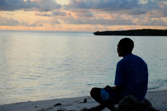 Community management of marine resources is ensuring a future for the Tanimbar Kei people, and for their beautiful natural environment / Dirk Steenbergen Staying afloat in changing tides